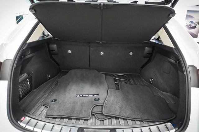2025 Lexus NX 450h+ Luxury