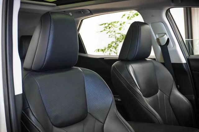 2025 Lexus NX 450h+ Luxury