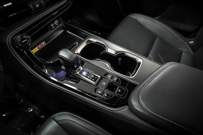 2025 Lexus NX 450h+ Luxury