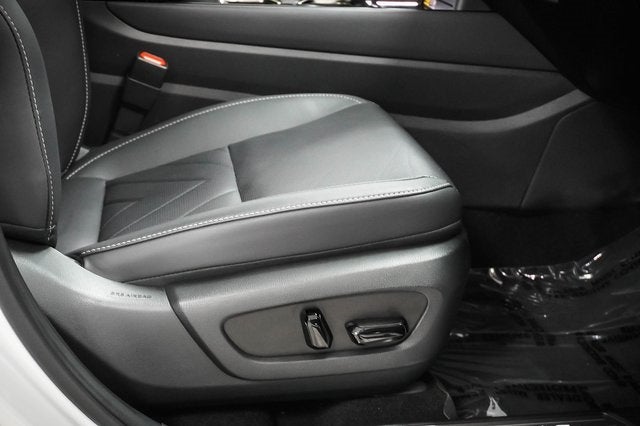 2025 Lexus NX 450h+ Luxury