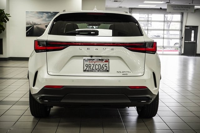 2025 Lexus NX 450h+ Luxury