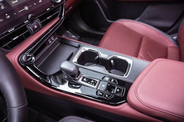 2024 Lexus NX 450h+ Luxury