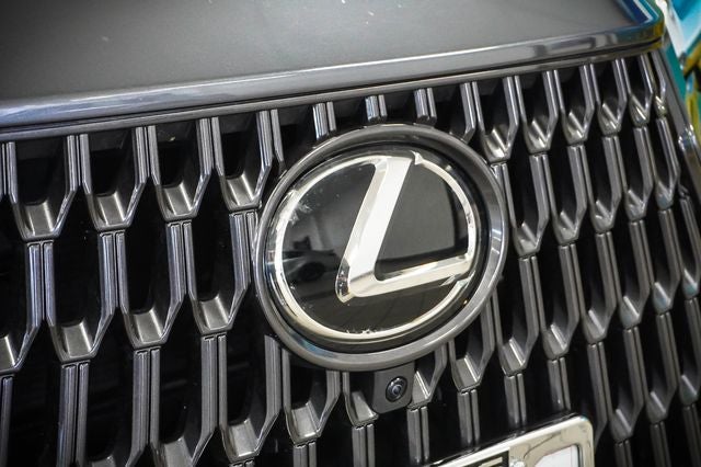 2024 Lexus NX 450h+ Luxury