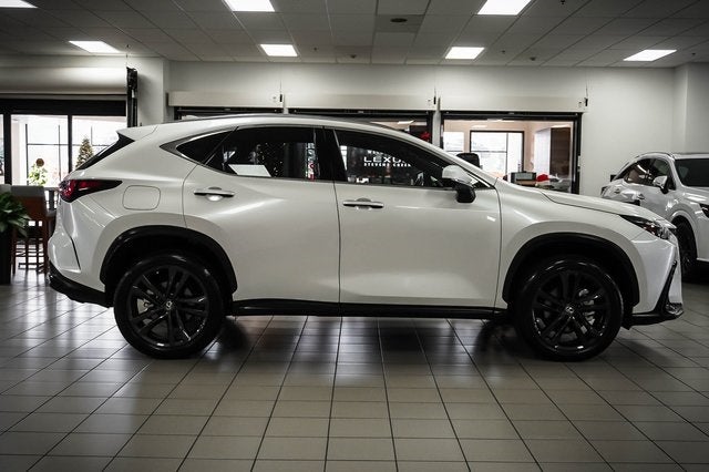 2024 Lexus NX 450h+ Luxury