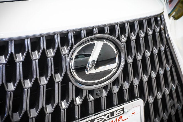 2023 Lexus NX 450h+ Luxury