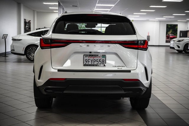 2023 Lexus NX 450h+ Luxury