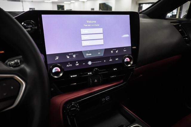 2024 Lexus NX 450h+ Luxury