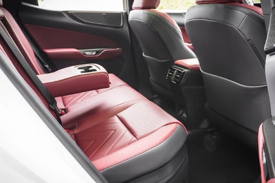 2026 Lexus NX 450h+ Luxury