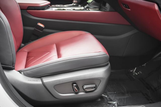 2026 Lexus NX 450h+ Luxury