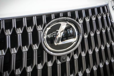 2026 Lexus NX 450h+ Luxury