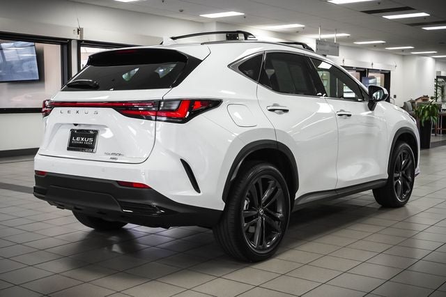 2026 Lexus NX 450h+ Luxury
