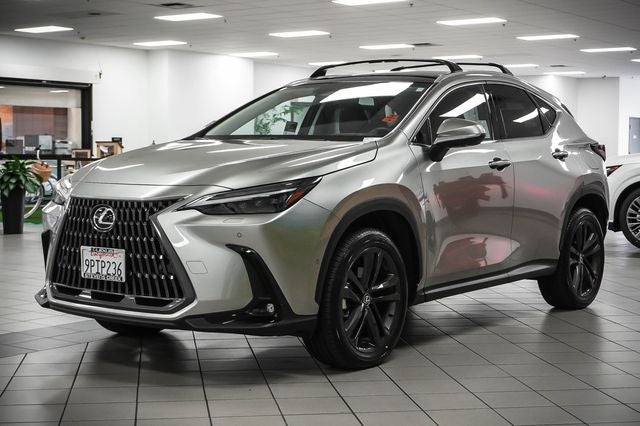 2025 Lexus NX 450h+ Luxury