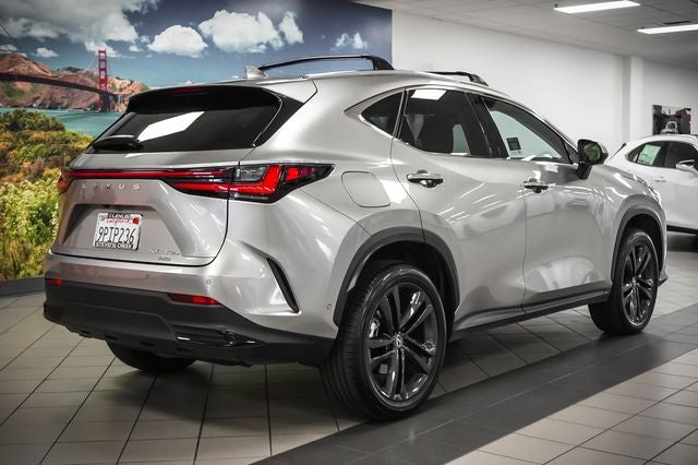 2025 Lexus NX 450h+ Luxury
