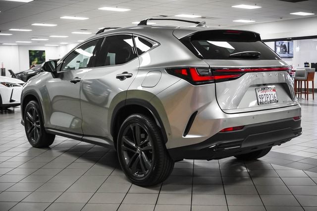 2025 Lexus NX 450h+ Luxury