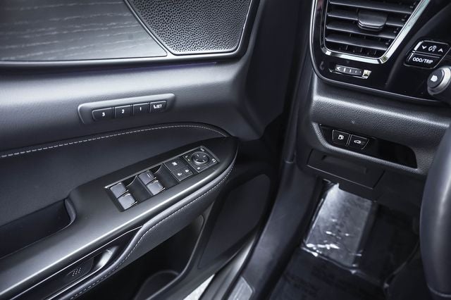 2025 Lexus NX 450h+ Luxury