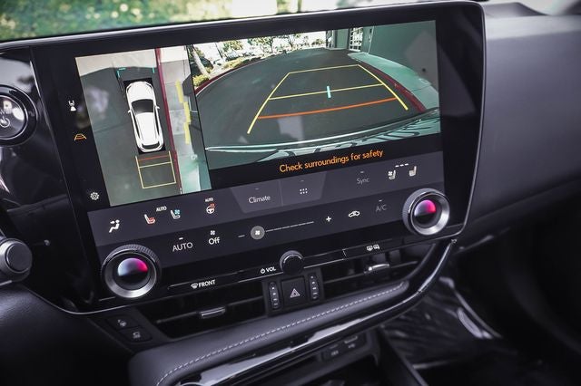 2025 Lexus NX 450h+ Luxury
