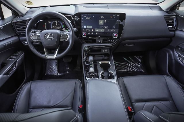 2025 Lexus NX 450h+ Luxury
