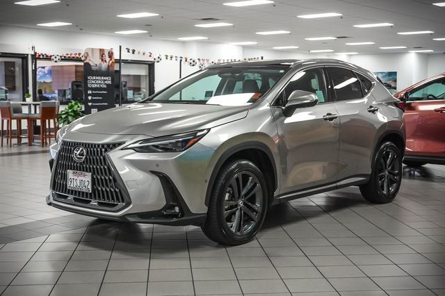 2025 Lexus NX 450h+ Luxury