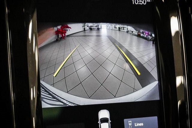 2019 Volvo XC60 Hybrid T8 Momentum