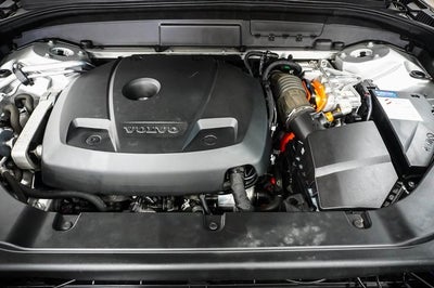 2019 Volvo XC60 Hybrid T8 Momentum