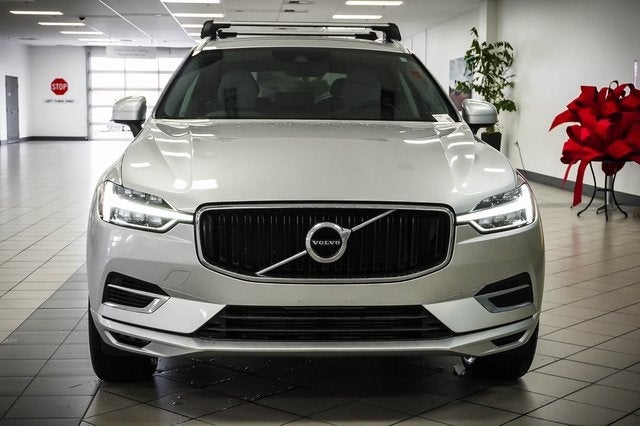 2019 Volvo XC60 Hybrid T8 Momentum