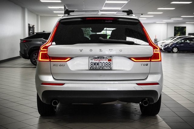2019 Volvo XC60 Hybrid T8 Momentum
