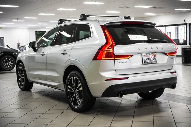 2019 Volvo XC60 Hybrid T8 Momentum