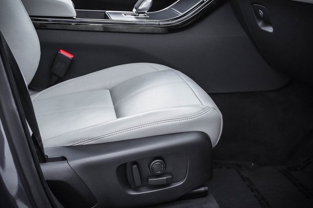 2024 Land Rover Range Rover Velar Dynamic SE