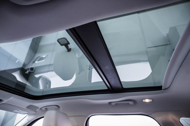 2022 Land Rover Range Rover Velar P250 R-Dynamic S