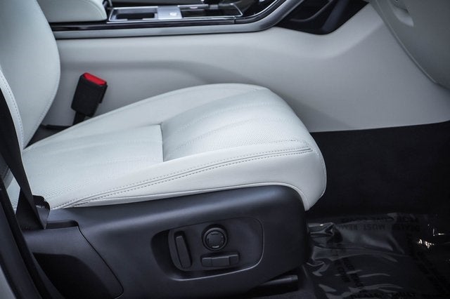 2022 Land Rover Range Rover Velar P250 R-Dynamic S