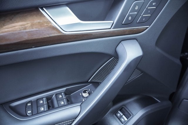 2023 Audi Q5 e 55 Prestige