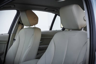 2014 BMW 3 Series 320i