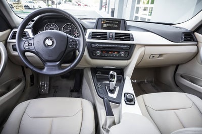 2014 BMW 3 Series 320i