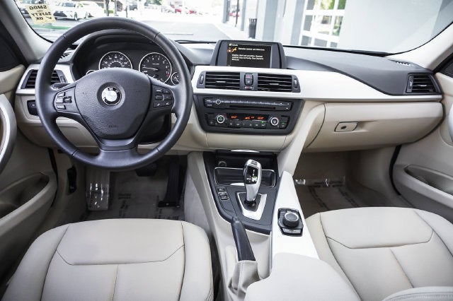 2014 BMW 3 Series 320i