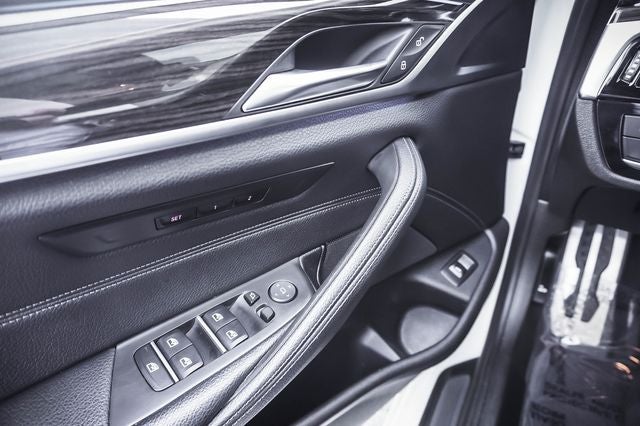 2018 BMW 5 Series 540i