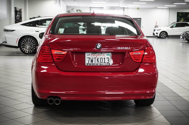 2011 BMW 3 Series 328i