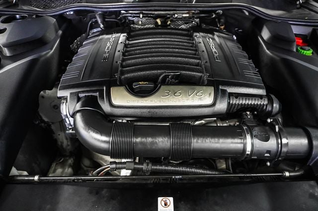 2017 Porsche Cayenne Platinum Edition