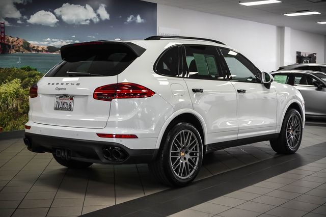 2017 Porsche Cayenne Platinum Edition