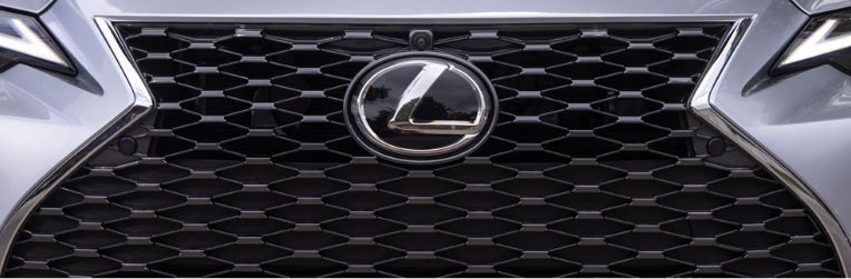 Lexus IS 350 F Sport car front grid